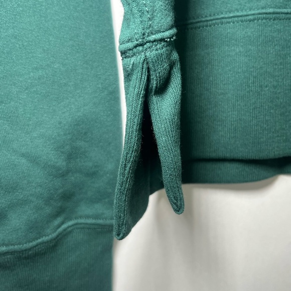 Abercrombie & Fitch Soft A&F Forest Green Cropped Denver Ski Club Sweatshirt - Picture 8 of 12